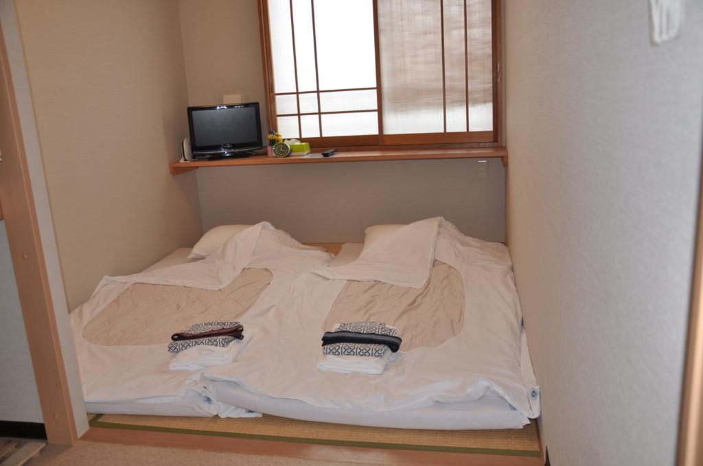 Family Inn Saiko Tokio Exterior foto
