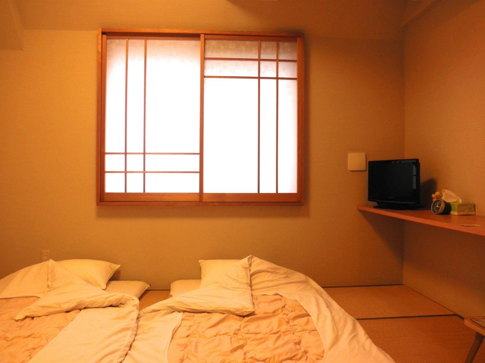 Family Inn Saiko Tokio Exterior foto