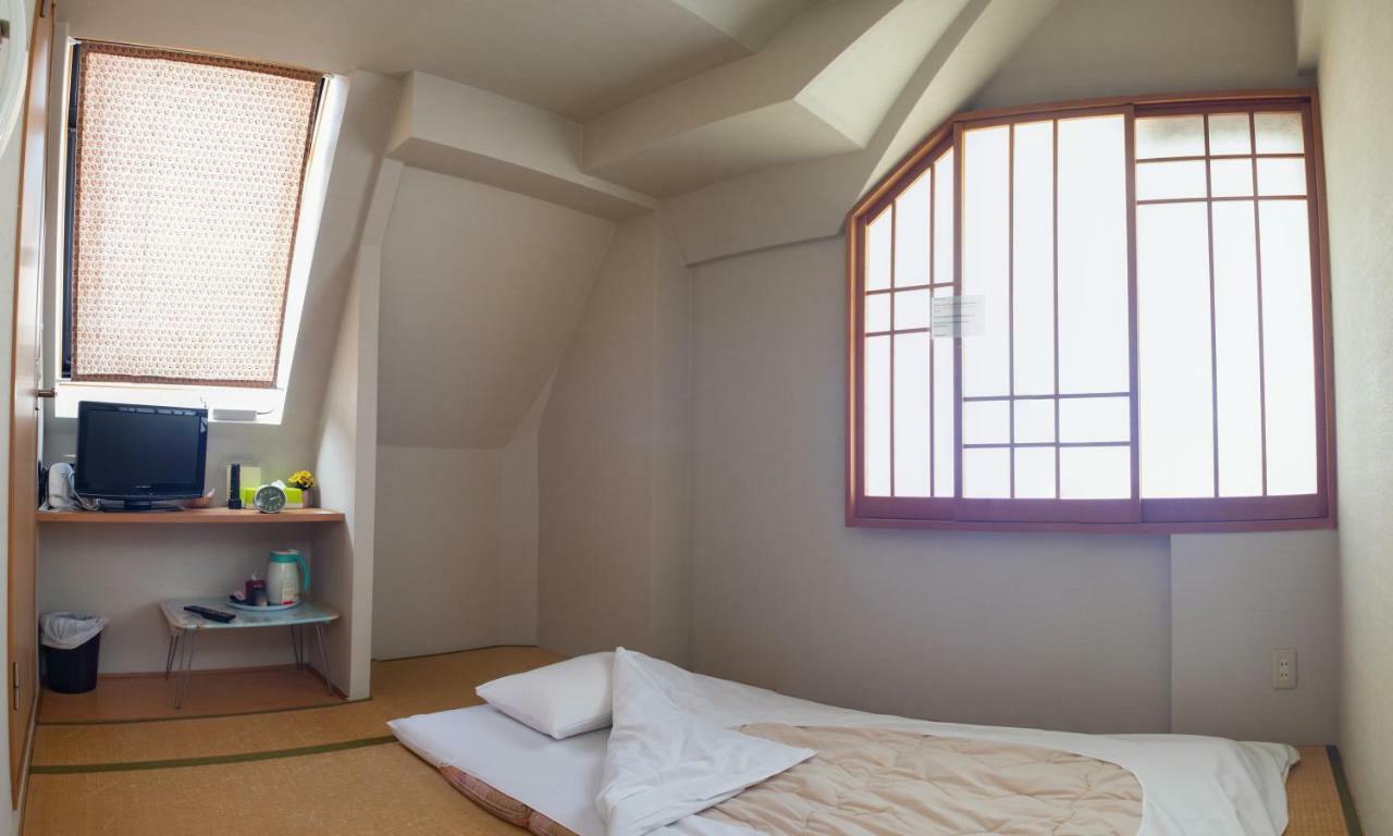 Family Inn Saiko Tokio Exterior foto